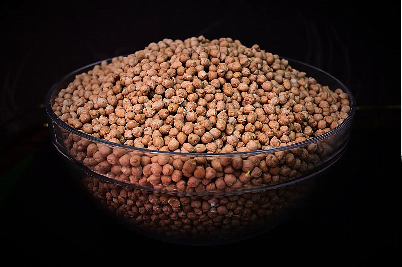 small chickpeas